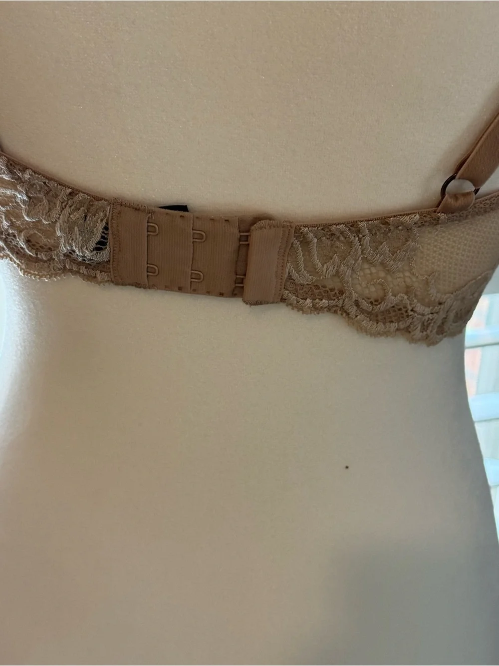 Natori lightweight mesh
